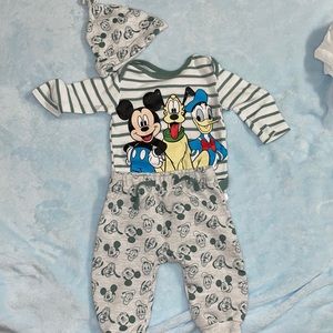 3pc Mikey Mouse bodysuit, pants and matching hat